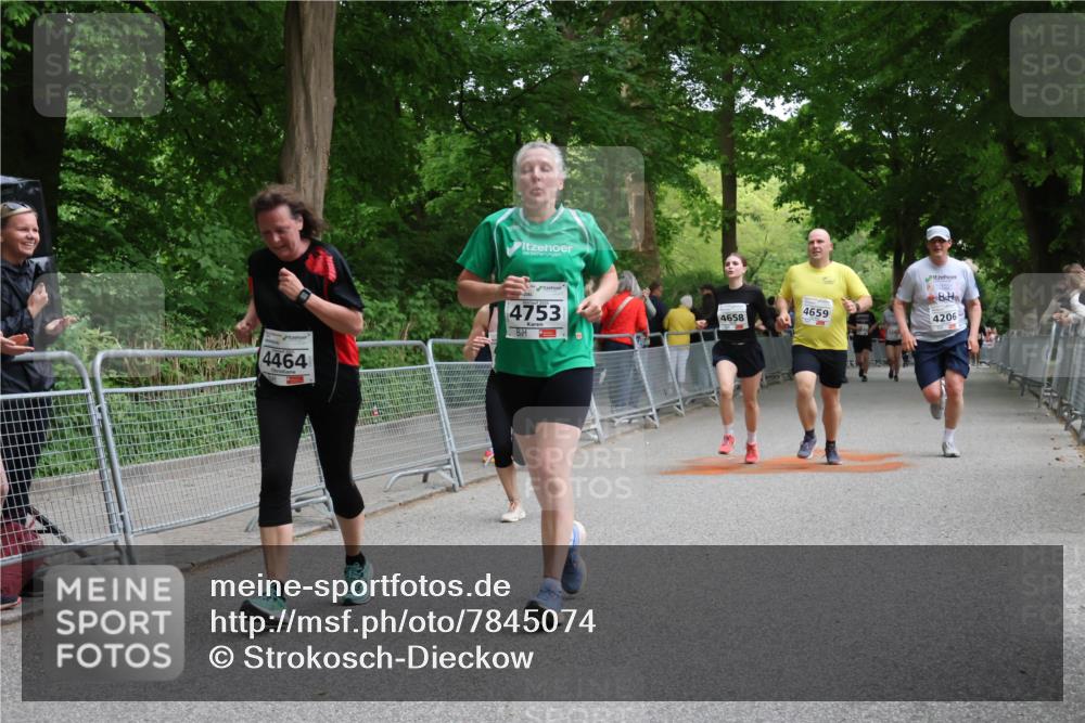 17.05.2025 - Störlauf Strokosch-Dieckow http://msf.ph/oto/7845074 17.05.2025 19:08:32 Ziel 4464, 4753, 4658, 4659, 4206 meine-sportfotos.de