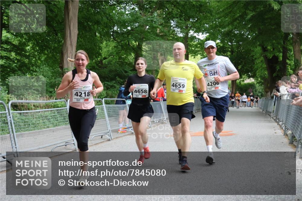 17.05.2025 - Störlauf Strokosch-Dieckow http://msf.ph/oto/7845080 17.05.2025 19:08:34 Ziel 4218, 4658, 4659, 4206 meine-sportfotos.de