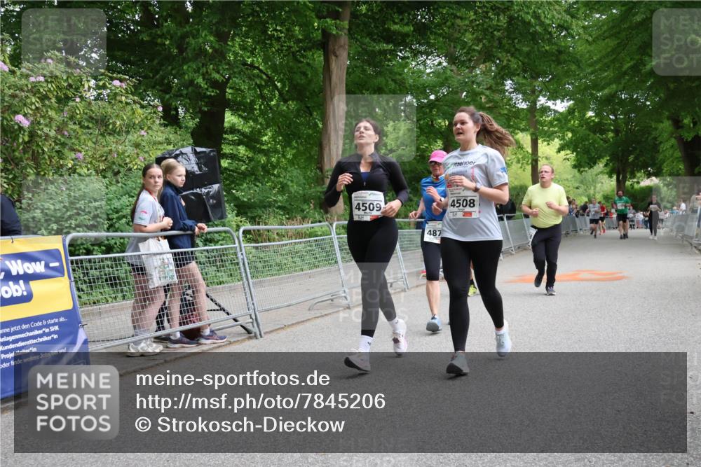 17.05.2025 - Störlauf Strokosch-Dieckow http://msf.ph/oto/7845206 17.05.2025 19:10:08 Ziel 4509, 487, 4508 meine-sportfotos.de