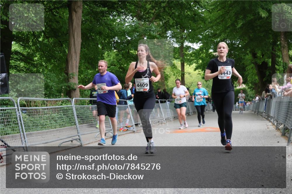 17.05.2025 - Störlauf Strokosch-Dieckow http://msf.ph/oto/7845276 17.05.2025 19:10:45 Ziel 4409, 5026, 4229, 443 meine-sportfotos.de