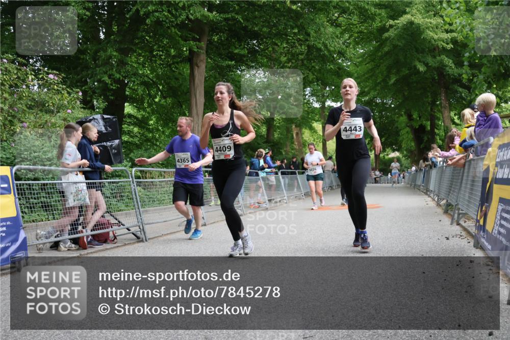 17.05.2025 - Störlauf Strokosch-Dieckow http://msf.ph/oto/7845278 17.05.2025 19:10:46 Ziel 4365, 4409, 5026, 4443 meine-sportfotos.de