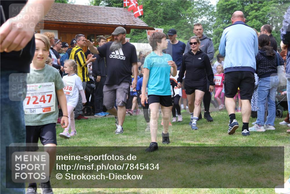 17.05.2025 - Störlauf Strokosch-Dieckow http://msf.ph/oto/7845434 17.05.2025 13:02:44 Laufen 2025, 7247, 0381, 037 meine-sportfotos.de