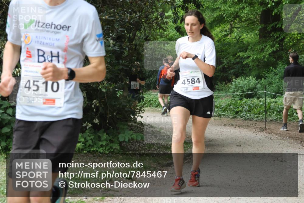 17.05.2025 - Störlauf Strokosch-Dieckow http://msf.ph/oto/7845467 17.05.2025 18:57:38 Laufen 4510, 4661, 4584 meine-sportfotos.de