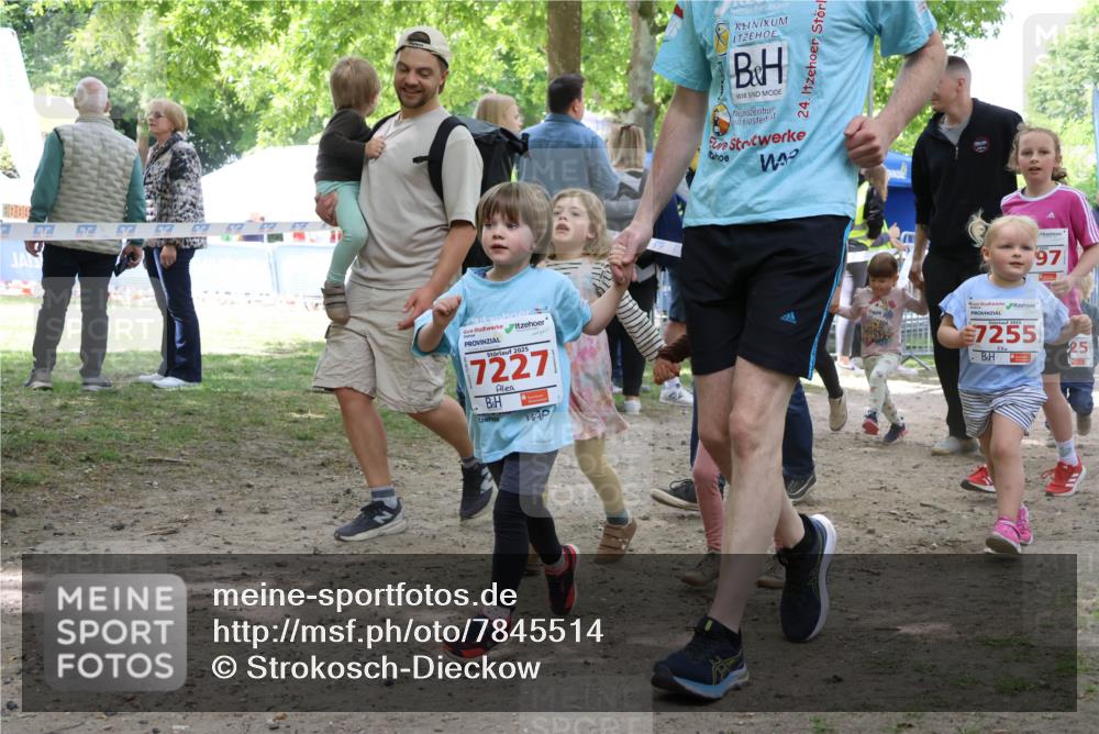17.05.2025 - Störlauf Strokosch-Dieckow http://msf.ph/oto/7845514 17.05.2025 13:05:37 Laufen 2025, 7227, 24, 97, 7255, 25 meine-sportfotos.de