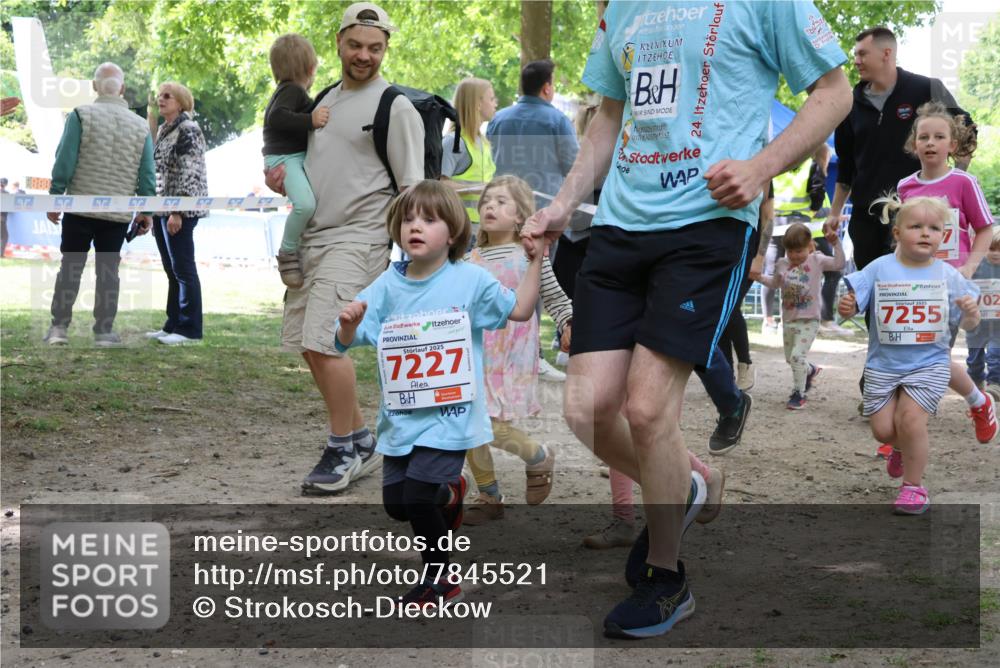 17.05.2025 - Störlauf Strokosch-Dieckow http://msf.ph/oto/7845521 17.05.2025 13:05:37 Laufen 7, 2025, 7227, 24, 2025, 7255, 102 meine-sportfotos.de