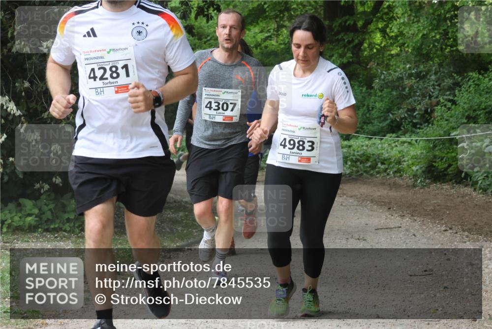 17.05.2025 - Störlauf Strokosch-Dieckow http://msf.ph/oto/7845535 17.05.2025 18:57:56 Laufen 2025, 4281, 2025, 4307, 2025, 4983 meine-sportfotos.de