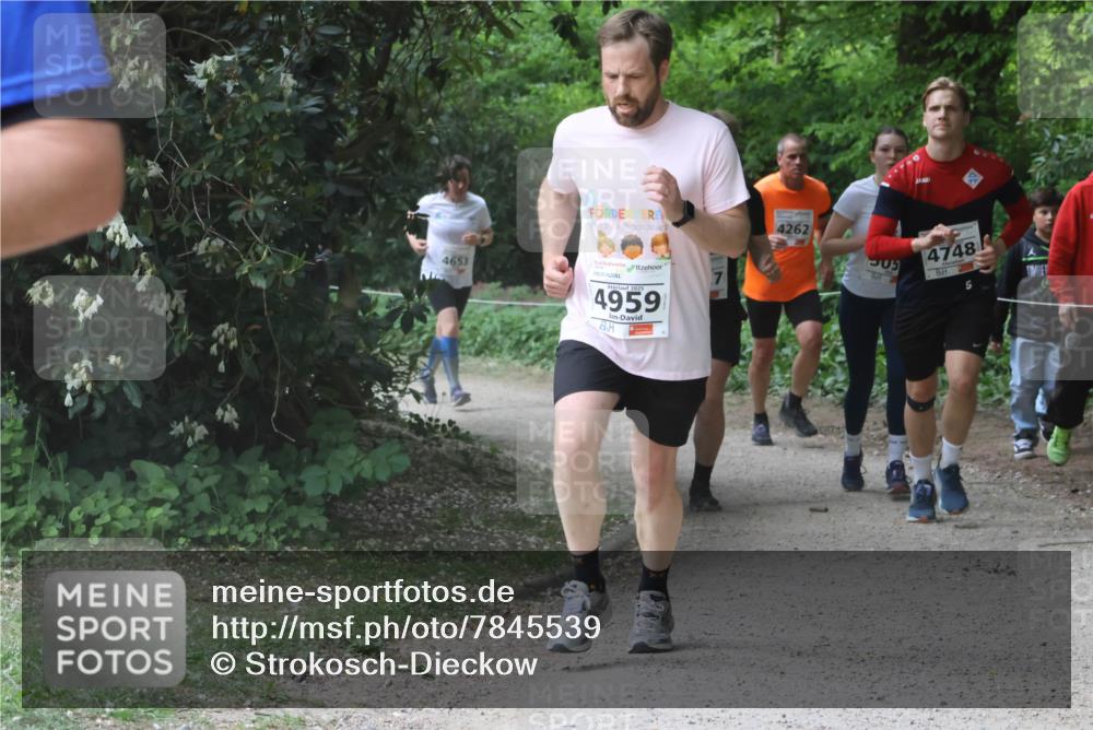 17.05.2025 - Störlauf Strokosch-Dieckow http://msf.ph/oto/7845539 17.05.2025 18:57:58 Laufen 4262, 505, 4653, 2025, 4959, 4748 meine-sportfotos.de