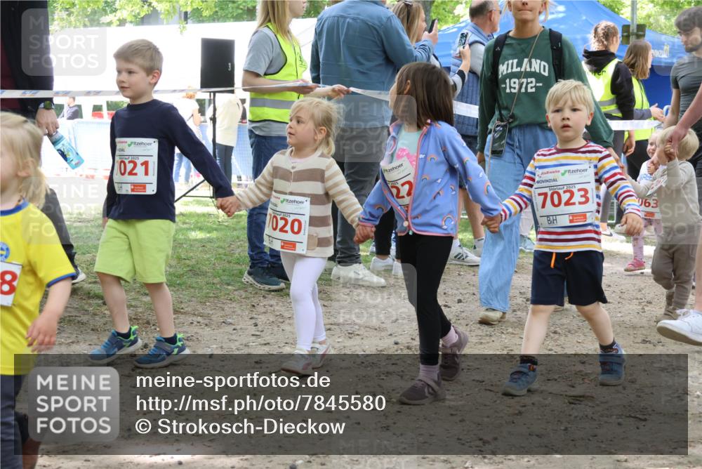 17.05.2025 - Störlauf Strokosch-Dieckow http://msf.ph/oto/7845580 17.05.2025 13:05:57 Laufen 8, 2025, 021, 1020, 1972, 22, 2025, 7023, 063 meine-sportfotos.de