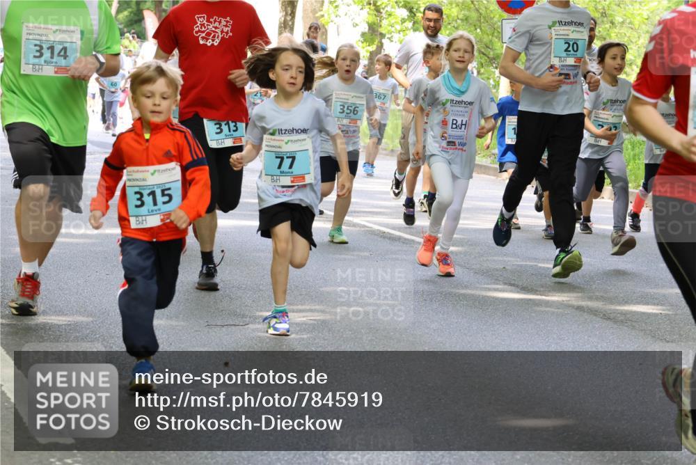 17.05.2025 - Störlauf Strokosch-Dieckow http://msf.ph/oto/7845919 17.05.2025 13:31:22 Laufen 2025, 314, 60, 2025, 315, 313, 2025, 77, 356, 367, 20, 106, 1 meine-sportfotos.de