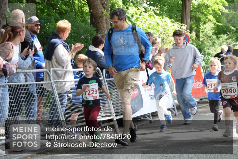 17.05.2025 - Störlauf Strokosch-Dieckow http://msf.ph/oto/7845920 17.05.2025 13:01:57 Ziel 2, 2025, 7229, 717, 7090 meine-sportfotos.de