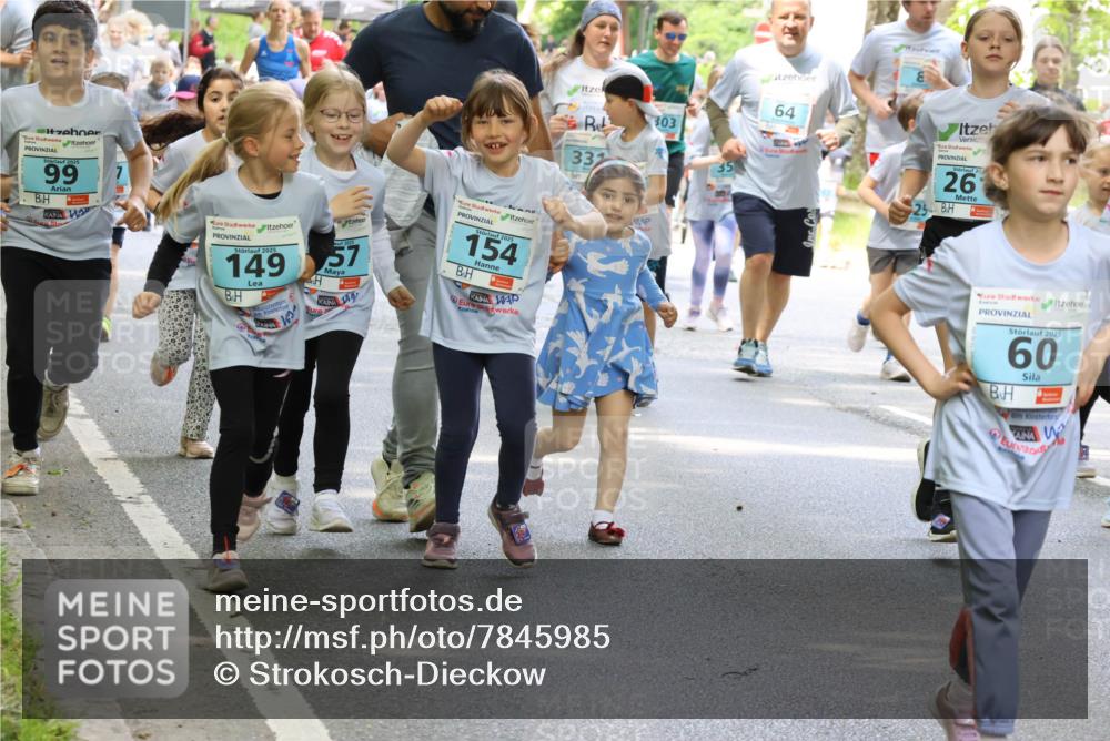 17.05.2025 - Störlauf Strokosch-Dieckow http://msf.ph/oto/7845985 17.05.2025 13:31:34 Laufen 2025, 99, 2025, 149, 57, 2025, 154, 303, 332, 35, 64, 26, 25, 2025, 60 meine-sportfotos.de