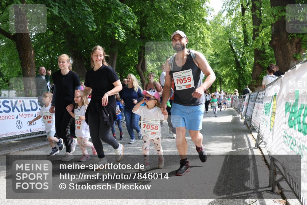 17.05.2025 - Störlauf Strokosch-Dieckow http://msf.ph/oto/7846014 17.05.2025 13:02:27 Ziel 7070, 0361, 7058, 7059 meine-sportfotos.de