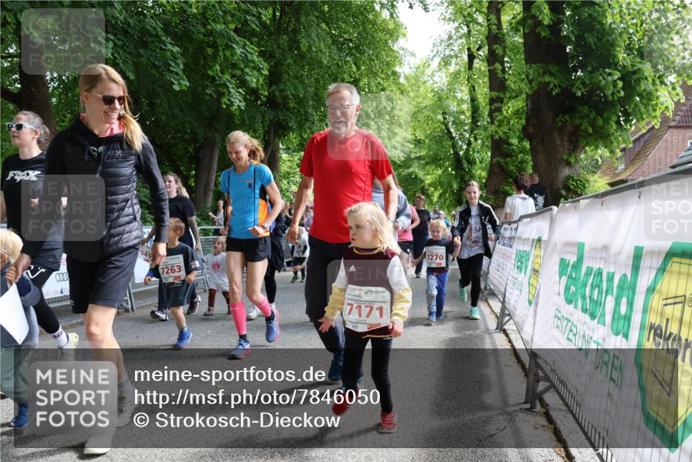 17.05.2025 - Störlauf Strokosch-Dieckow http://msf.ph/oto/7846050 17.05.2025 13:02:45 Ziel 045, 7263, 152141, 2018, 71711, 7270 meine-sportfotos.de