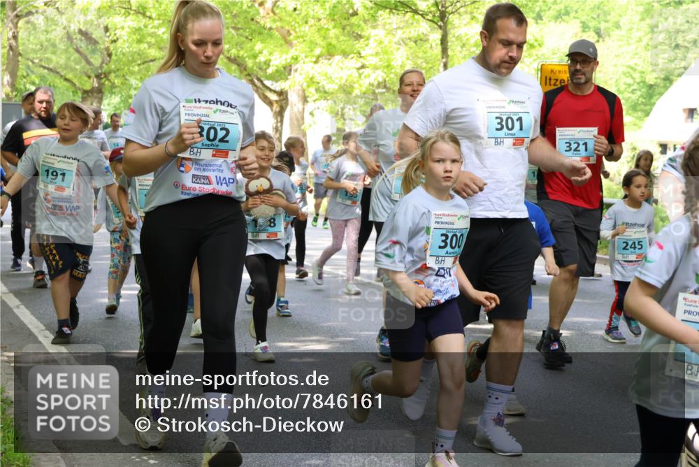 17.05.2025 - Störlauf Strokosch-Dieckow http://msf.ph/oto/7846161 17.05.2025 13:32:11 Laufen 191, 2025, 302, 4, 2025, 300, 2025, 301, 321, 245 meine-sportfotos.de