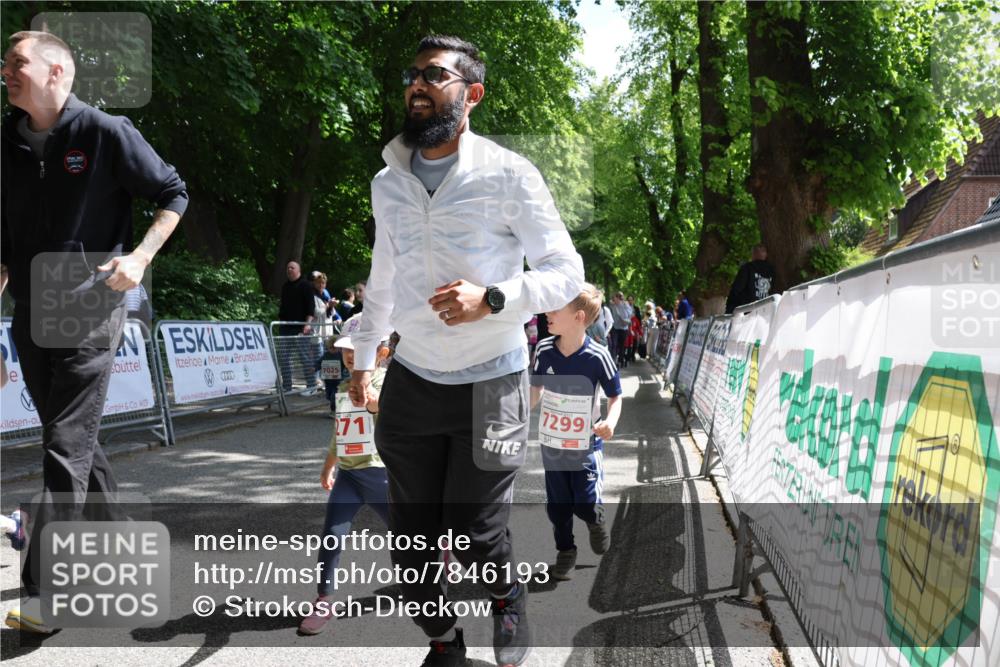 17.05.2025 - Störlauf Strokosch-Dieckow http://msf.ph/oto/7846193 17.05.2025 13:04:11 Ziel 7025, 271, 72991, 2 meine-sportfotos.de