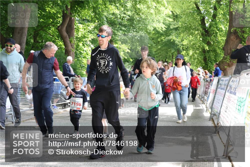 17.05.2025 - Störlauf Strokosch-Dieckow http://msf.ph/oto/7846198 17.05.2025 13:04:13 Ziel 7198 meine-sportfotos.de