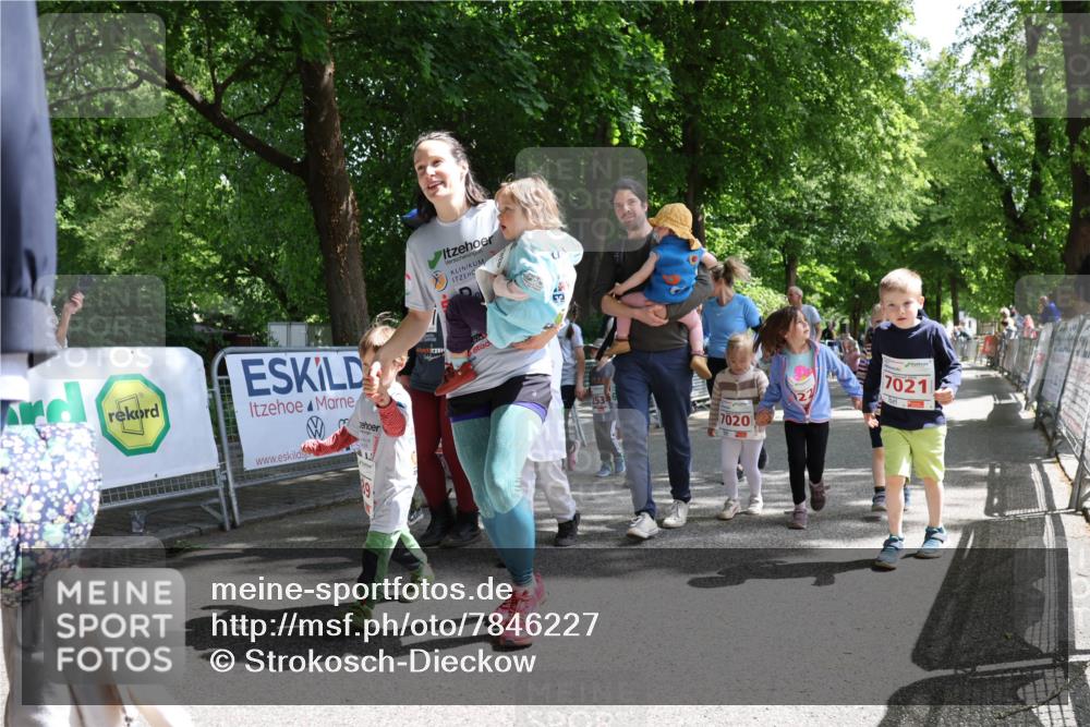 17.05.2025 - Störlauf Strokosch-Dieckow http://msf.ph/oto/7846227 17.05.2025 13:04:26 Ziel 253, 7020, 7021 meine-sportfotos.de