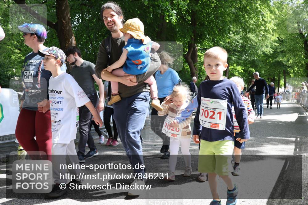 17.05.2025 - Störlauf Strokosch-Dieckow http://msf.ph/oto/7846231 17.05.2025 13:04:27 Ziel 2020, 7020, 2025, 7021 meine-sportfotos.de