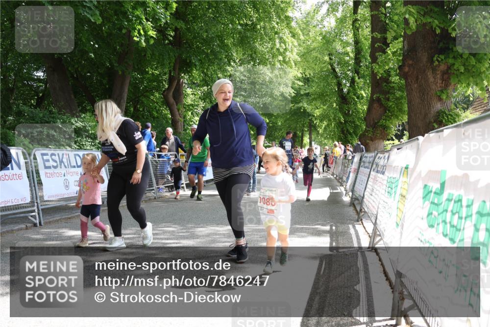 17.05.2025 - Störlauf Strokosch-Dieckow http://msf.ph/oto/7846247 17.05.2025 13:04:37 Ziel 1080 meine-sportfotos.de