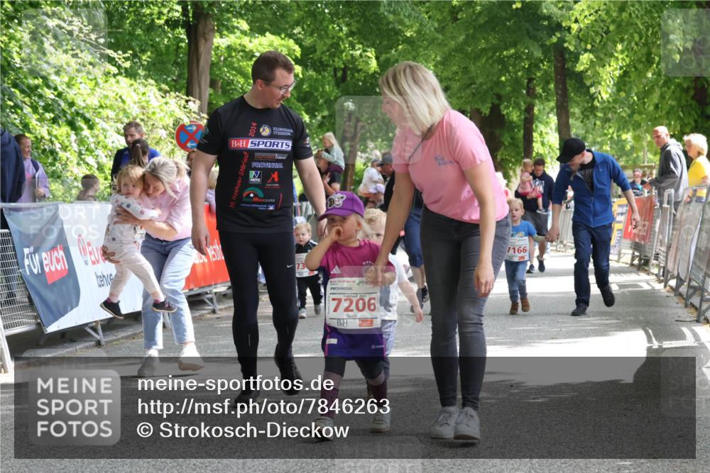 17.05.2025 - Störlauf Strokosch-Dieckow http://msf.ph/oto/7846263 17.05.2025 13:04:59 Ziel 2014, 73, 2025, 7206, 1166 meine-sportfotos.de