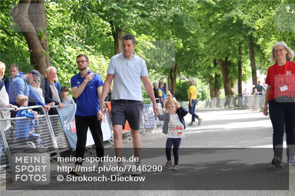 17.05.2025 - Störlauf Strokosch-Dieckow http://msf.ph/oto/7846290 17.05.2025 13:05:20 Ziel 7096 meine-sportfotos.de