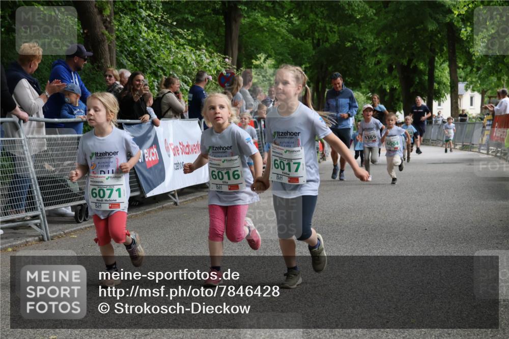17.05.2025 - Störlauf Strokosch-Dieckow http://msf.ph/oto/7846428 17.05.2025 13:17:09 Ziel 2025, 6071, 2025, 6016, 6017, 1365, 6004 meine-sportfotos.de