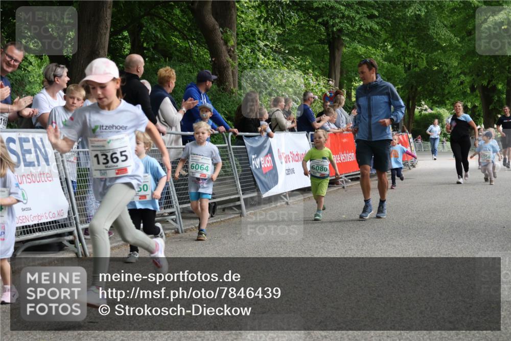 17.05.2025 - Störlauf Strokosch-Dieckow http://msf.ph/oto/7846439 17.05.2025 13:17:13 Ziel 116, 1365, 50, 6064, 6080, 6056 meine-sportfotos.de