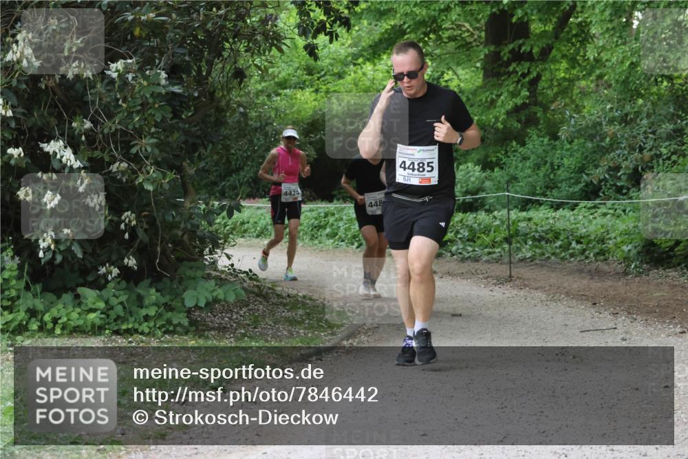 17.05.2025 - Störlauf Strokosch-Dieckow http://msf.ph/oto/7846442 17.05.2025 19:00:54 Laufen 4424, 448, 4485 meine-sportfotos.de
