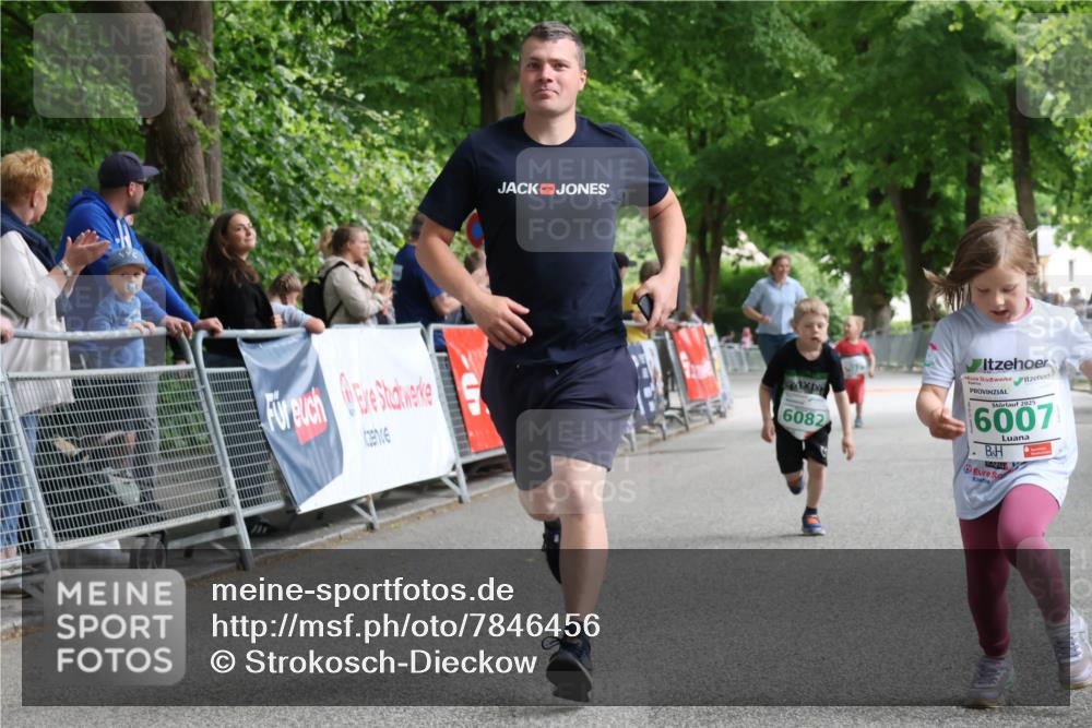 17.05.2025 - Störlauf Strokosch-Dieckow http://msf.ph/oto/7846456 17.05.2025 13:17:21 Ziel 6082, 2025, 6007 meine-sportfotos.de