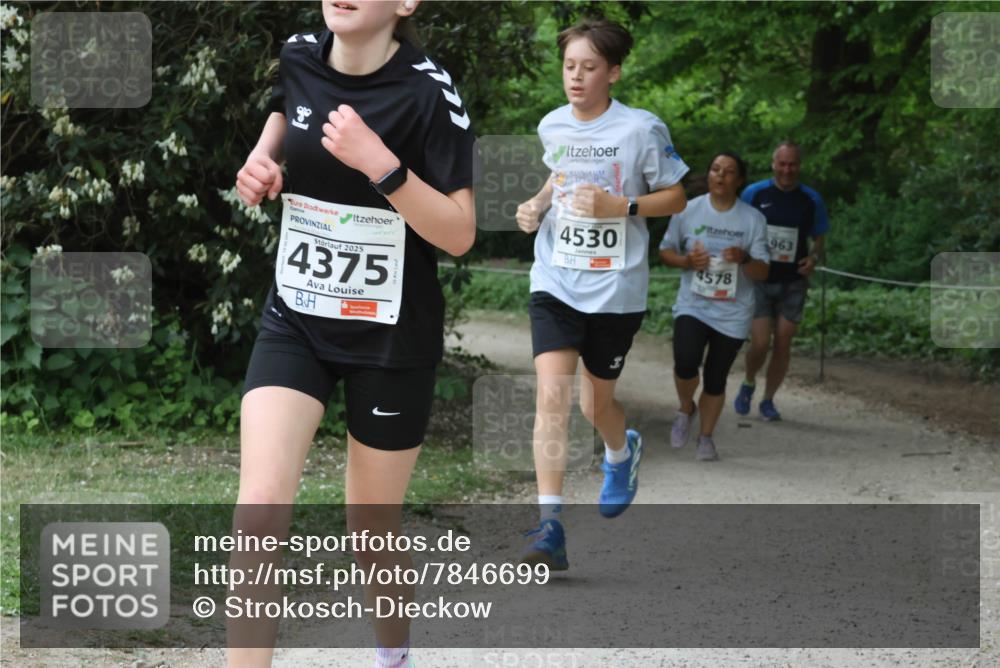 17.05.2025 - Störlauf Strokosch-Dieckow http://msf.ph/oto/7846699 17.05.2025 19:01:44 Laufen 8, 1963, 2025, 4375, 4530, 4578 meine-sportfotos.de