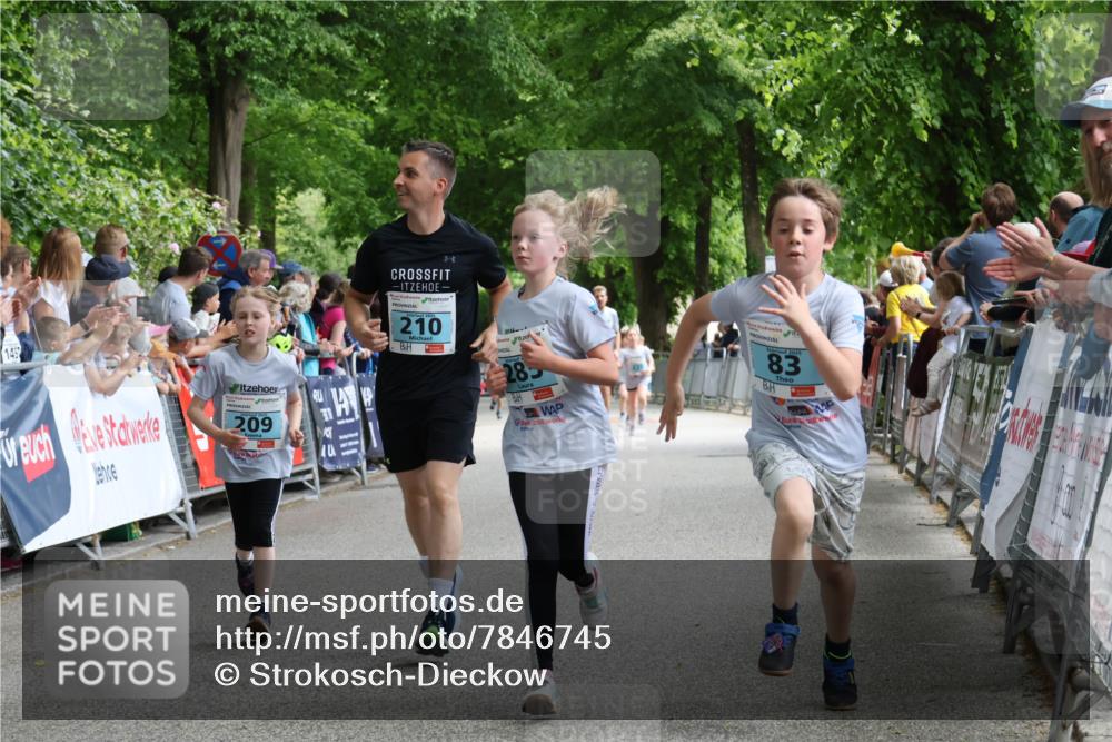 17.05.2025 - Störlauf Strokosch-Dieckow http://msf.ph/oto/7846745 17.05.2025 13:41:52 Ziel 149, 209, 210, 285, 2025, 83 meine-sportfotos.de