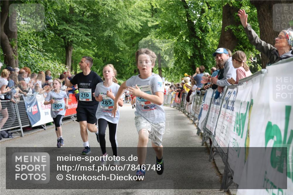 17.05.2025 - Störlauf Strokosch-Dieckow http://msf.ph/oto/7846748 17.05.2025 13:41:52 Ziel 209, 210, 285 meine-sportfotos.de