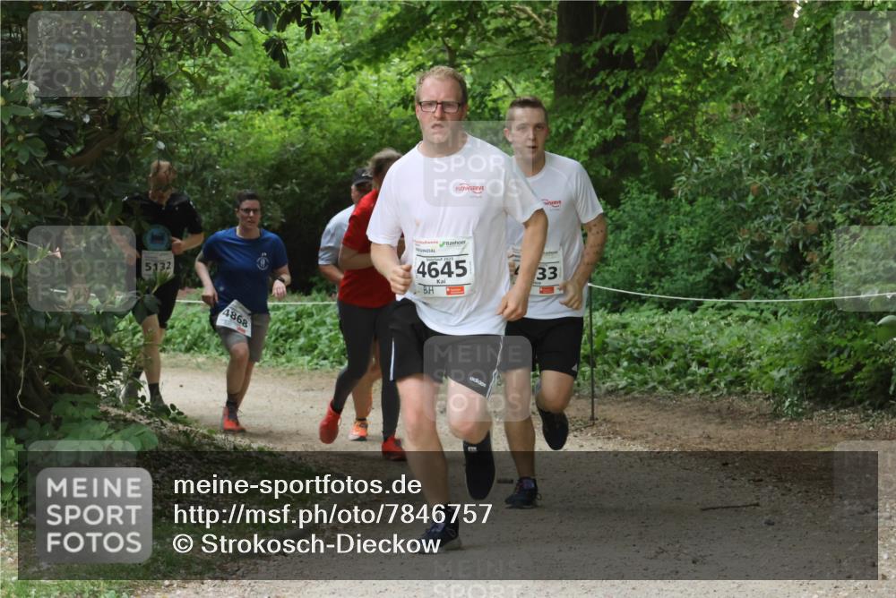 17.05.2025 - Störlauf Strokosch-Dieckow http://msf.ph/oto/7846757 17.05.2025 19:01:59 Laufen 5132, 4868, 4645, 1, 33 meine-sportfotos.de