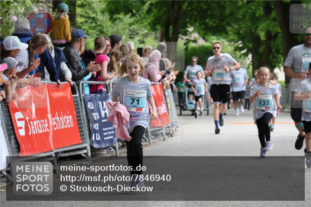 17.05.2025 - Störlauf Strokosch-Dieckow http://msf.ph/oto/7846940 17.05.2025 13:43:21 Ziel 40, 2025, 71, 232 meine-sportfotos.de