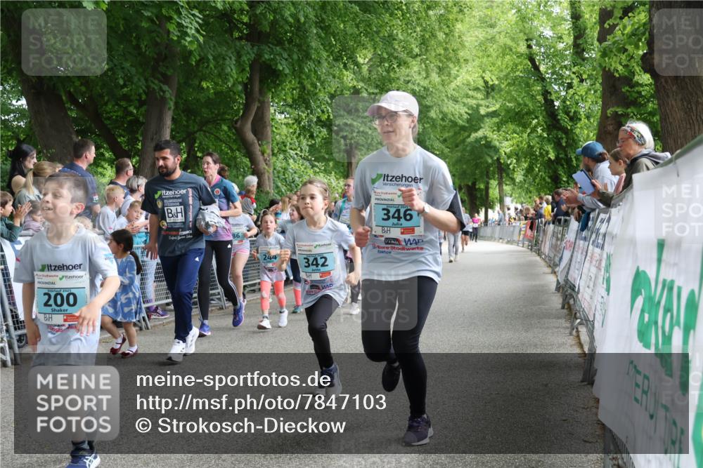 17.05.2025 - Störlauf Strokosch-Dieckow http://msf.ph/oto/7847103 17.05.2025 13:44:32 Ziel 2025, 200, 86, 244, 342, 346 meine-sportfotos.de