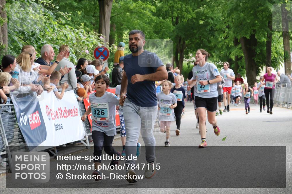 17.05.2025 - Störlauf Strokosch-Dieckow http://msf.ph/oto/7847115 17.05.2025 13:44:37 Ziel 326, 41, 11, 42 meine-sportfotos.de