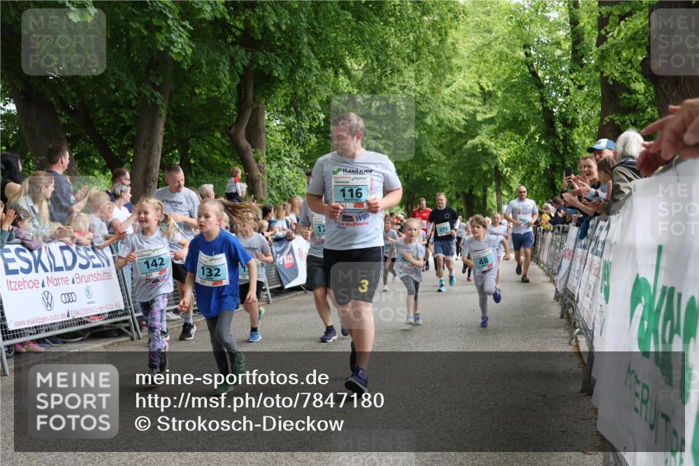 17.05.2025 - Störlauf Strokosch-Dieckow http://msf.ph/oto/7847180 17.05.2025 13:45:09 Ziel 142, 132, 116, 3, 273, 48 meine-sportfotos.de