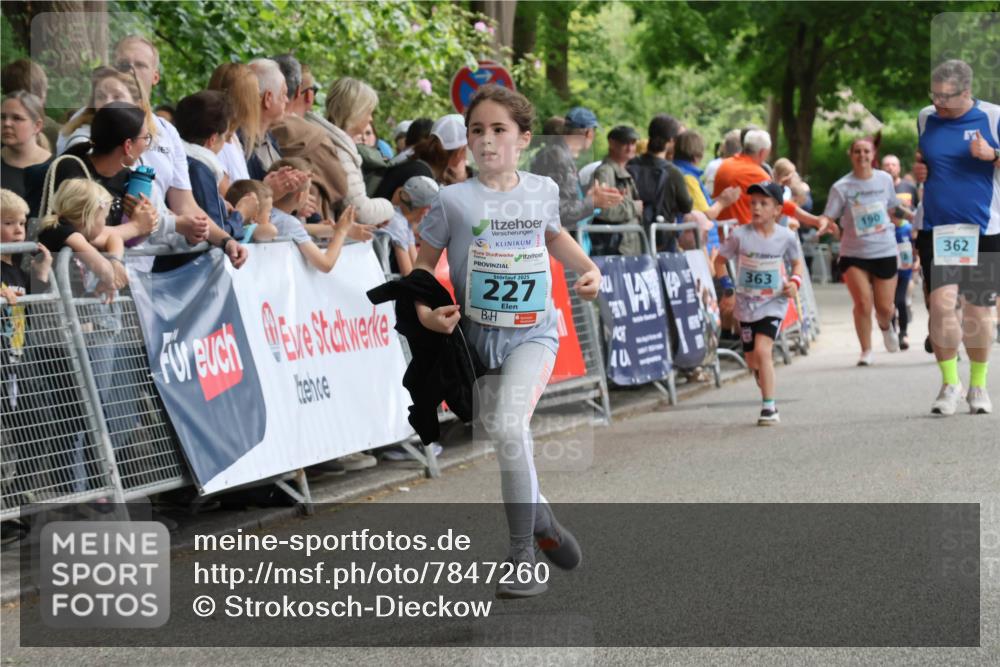 17.05.2025 - Störlauf Strokosch-Dieckow http://msf.ph/oto/7847260 17.05.2025 13:45:44 Ziel 2025, 227, 40, 363, 190, 362 meine-sportfotos.de