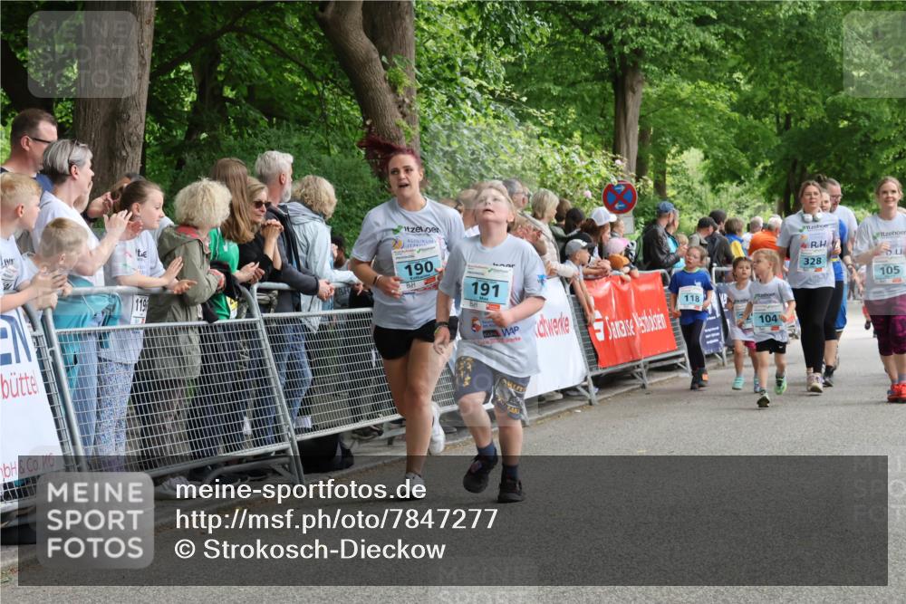 17.05.2025 - Störlauf Strokosch-Dieckow http://msf.ph/oto/7847277 17.05.2025 13:45:52 Ziel 190, 191, 118, 104, 328, 105 meine-sportfotos.de