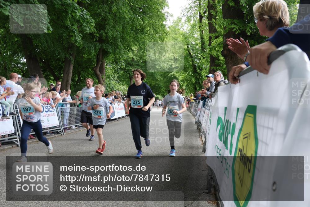 17.05.2025 - Störlauf Strokosch-Dieckow http://msf.ph/oto/7847315 17.05.2025 13:46:04 Ziel 187, 15, 276, 275 meine-sportfotos.de