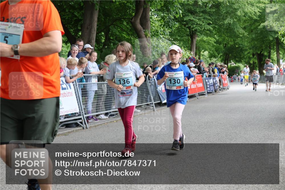 17.05.2025 - Störlauf Strokosch-Dieckow http://msf.ph/oto/7847371 17.05.2025 13:46:42 Ziel 2025, 5, 1196, 136, 2025, 130 meine-sportfotos.de
