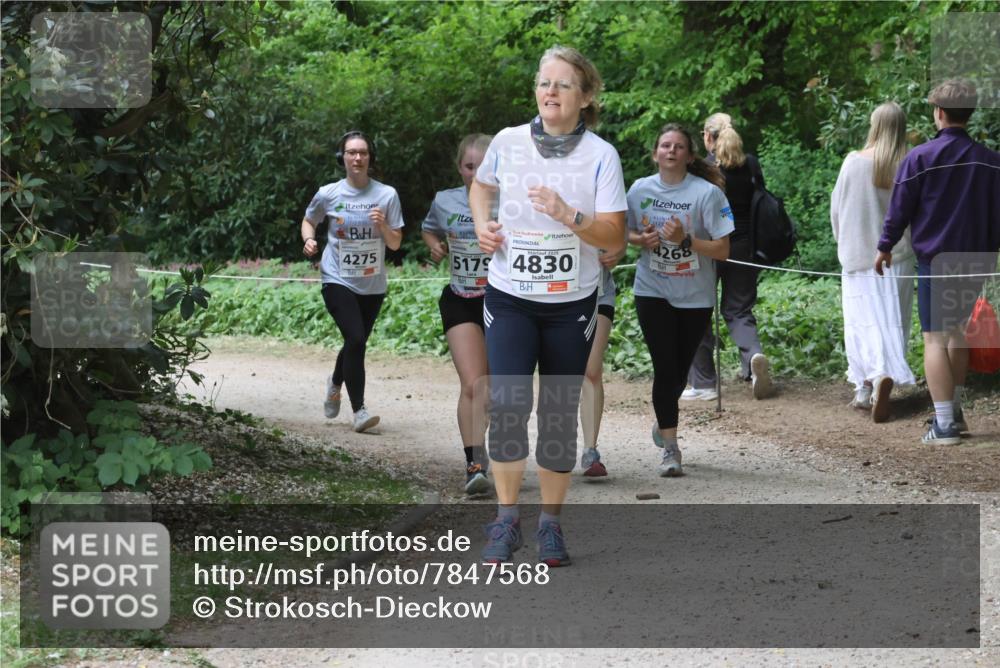17.05.2025 - Störlauf Strokosch-Dieckow http://msf.ph/oto/7847568 17.05.2025 19:05:27 Laufen 4275, 2025, 517, 4830, 4268 meine-sportfotos.de