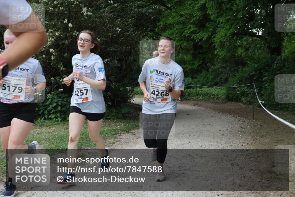 17.05.2025 - Störlauf Strokosch-Dieckow http://msf.ph/oto/7847588 17.05.2025 19:05:31 Laufen 2025, 5179, 4257, 4268 meine-sportfotos.de