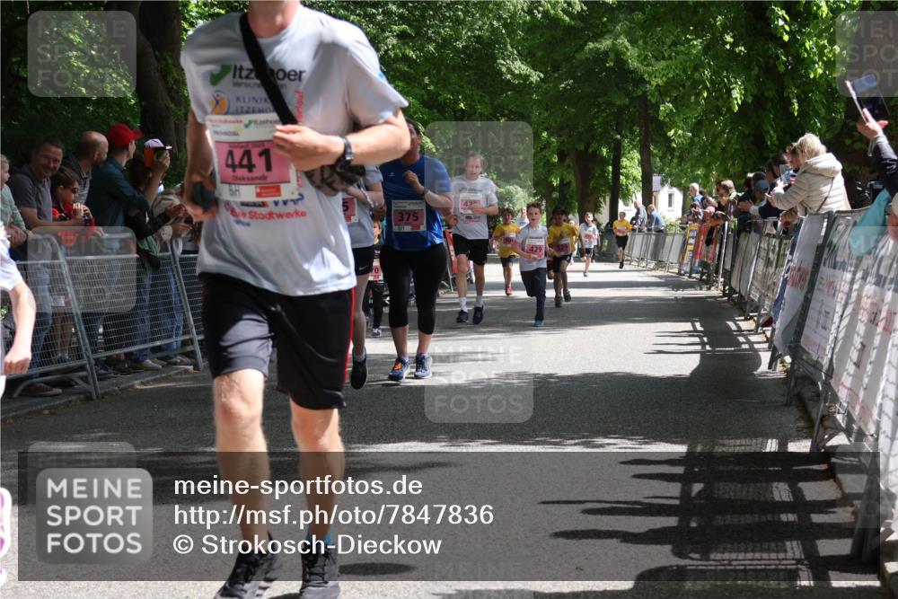 17.05.2025 - Störlauf Strokosch-Dieckow http://msf.ph/oto/7847836 17.05.2025 13:56:49 Ziel 2025, 441, 375, 429 meine-sportfotos.de
