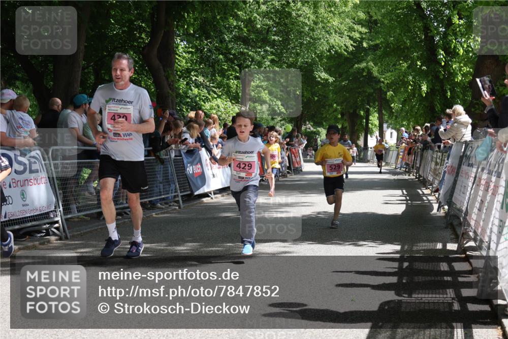 17.05.2025 - Störlauf Strokosch-Dieckow http://msf.ph/oto/7847852 17.05.2025 13:56:53 Ziel 429, 06, 529 meine-sportfotos.de