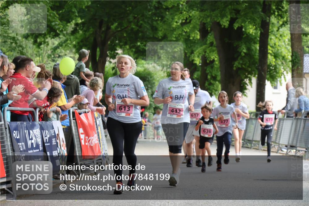 17.05.2025 - Störlauf Strokosch-Dieckow http://msf.ph/oto/7848199 17.05.2025 13:59:08 Ziel 7, 25524, 613, 413, 617, 636, 577 meine-sportfotos.de
