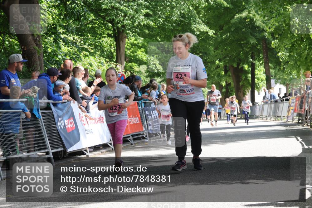 17.05.2025 - Störlauf Strokosch-Dieckow http://msf.ph/oto/7848381 17.05.2025 14:01:22 Ziel 423, 385, 424 meine-sportfotos.de
