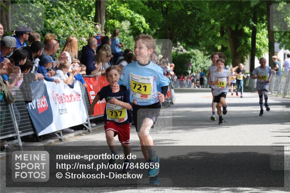 17.05.2025 - Störlauf Strokosch-Dieckow http://msf.ph/oto/7848659 17.05.2025 14:10:23 Ziel 2025, 721, 78, 00, 2025, 737 meine-sportfotos.de