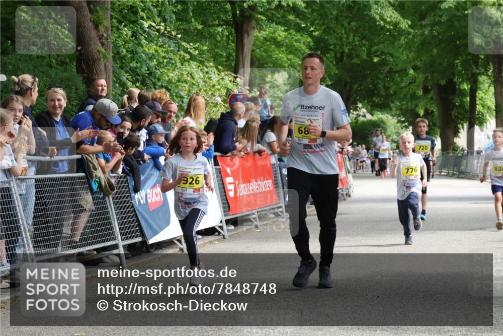 17.05.2025 - Störlauf Strokosch-Dieckow http://msf.ph/oto/7848748 17.05.2025 14:11:20 Ziel 926, 68, 776, 720, 888 meine-sportfotos.de
