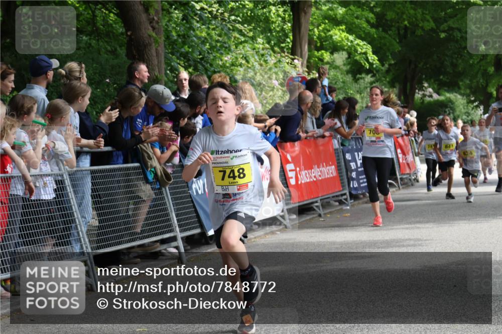17.05.2025 - Störlauf Strokosch-Dieckow http://msf.ph/oto/7848772 17.05.2025 14:11:33 Ziel 2025, 748, 703, 74, 841, 824 meine-sportfotos.de